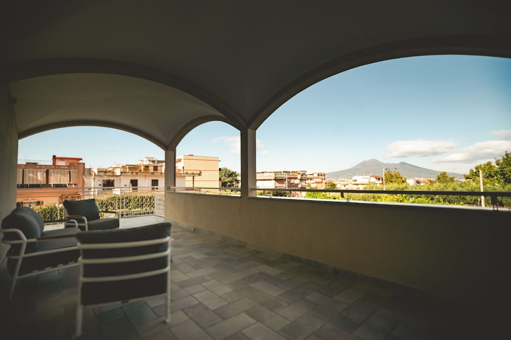 Superior Room, Garden View
