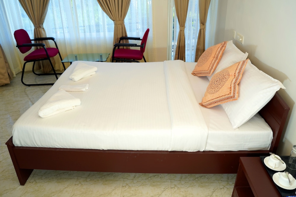 Deluxe Double Room, Hill View photo 2