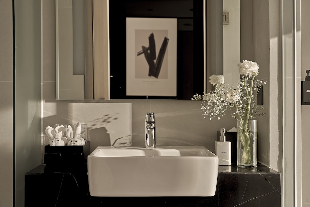City Double Room - Photo 6