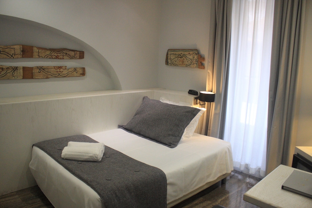 Basic Single Room