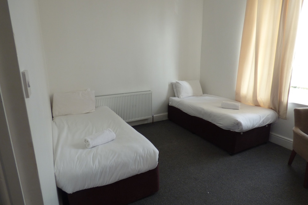 Basic Twin Room