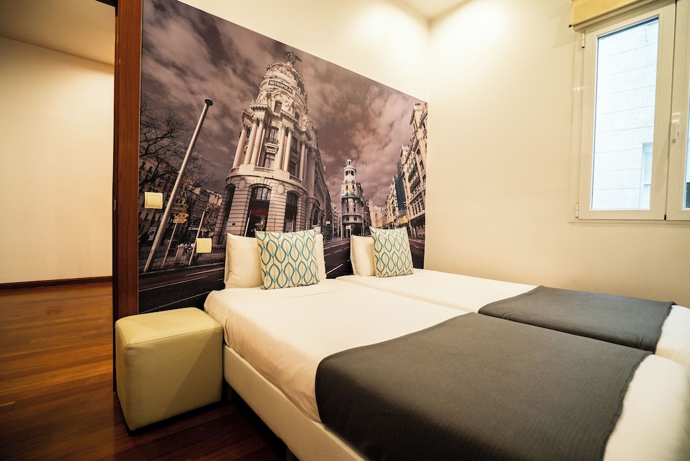 Apartment, 2 Bedrooms, 2 Bathrooms (6 Pax) photo 3