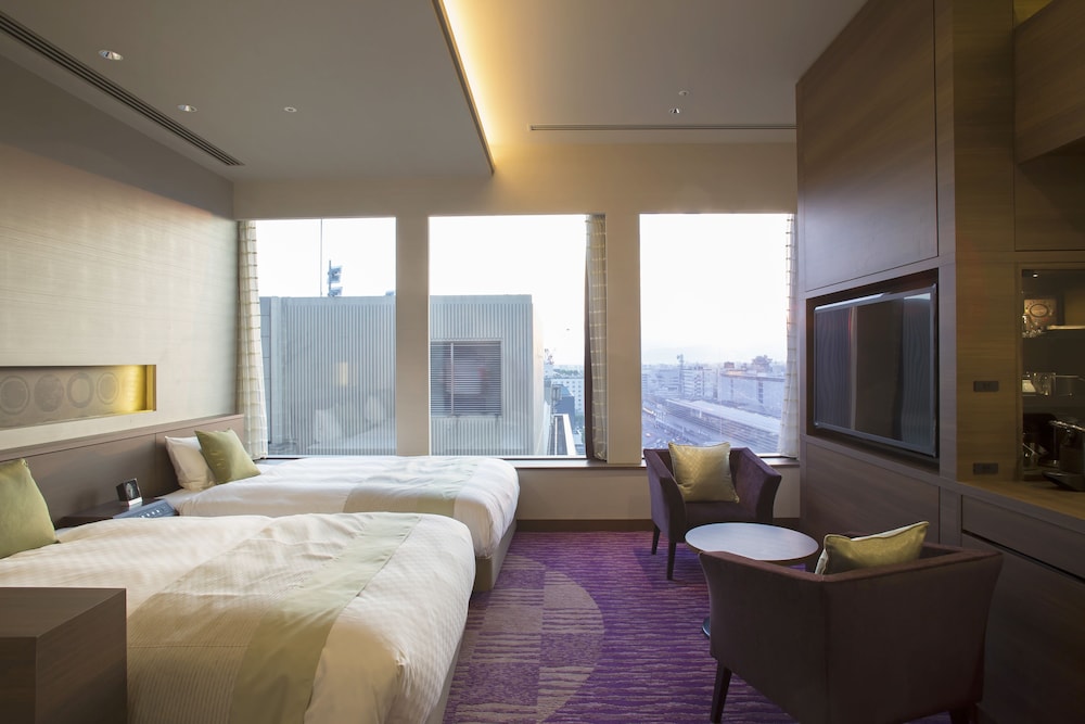 13th Floor Superior Deluxe Twin, Non Smoking