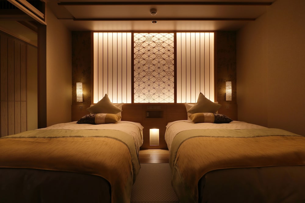 Japanese Western Style Twin Room with Private Hot Spring Bath and Higher View,Non Smoking (Shuhokan) photo 3