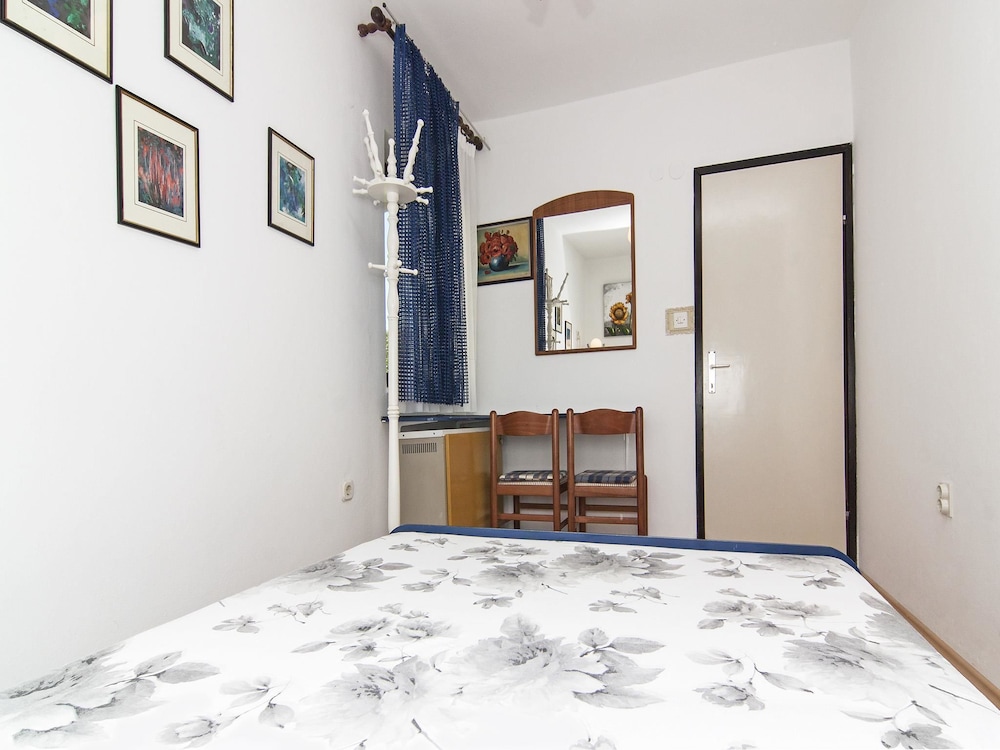 Apartment, Multiple Beds