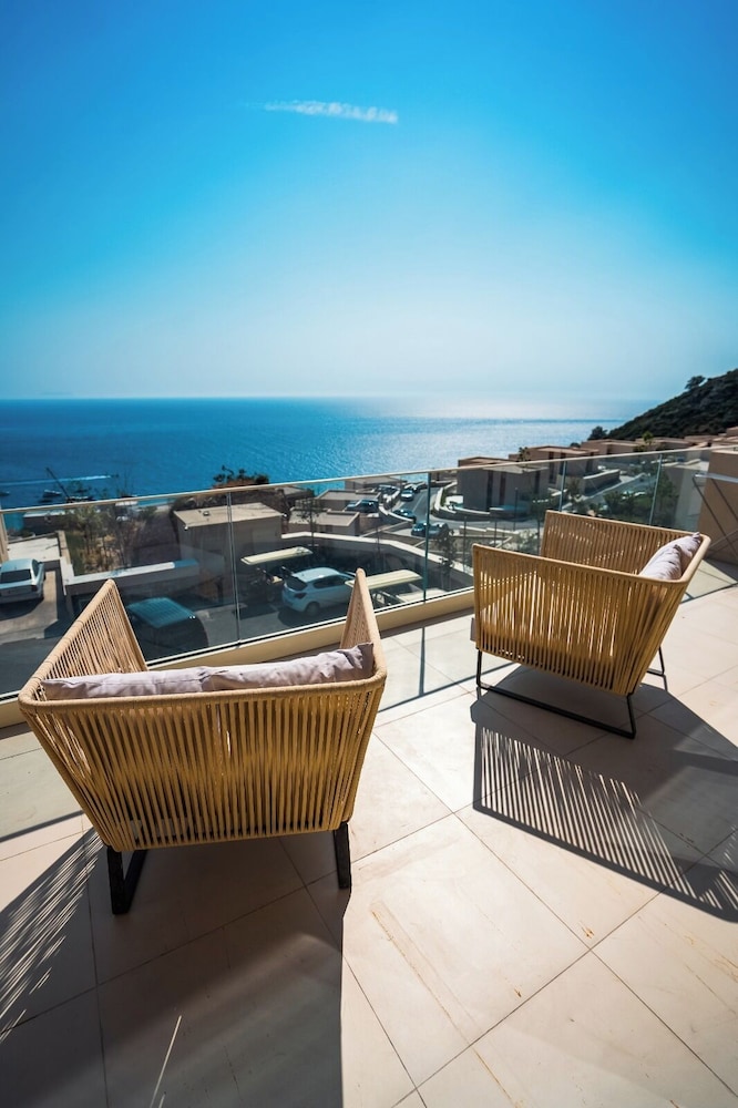 Standard Triple Room, Sea View