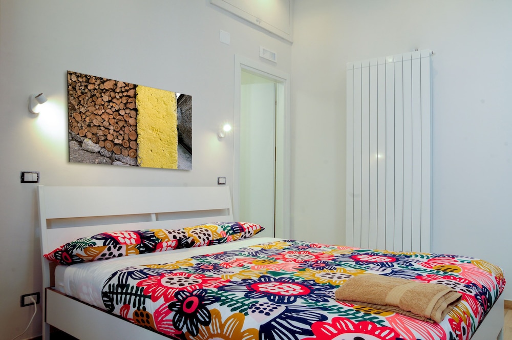 Standard Double Room (Gialla)