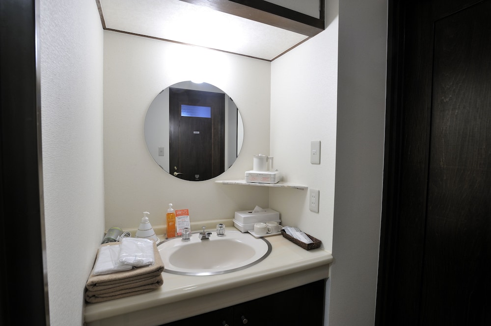 Room, 2 Twin Beds, Balcony, Sea View photo 2