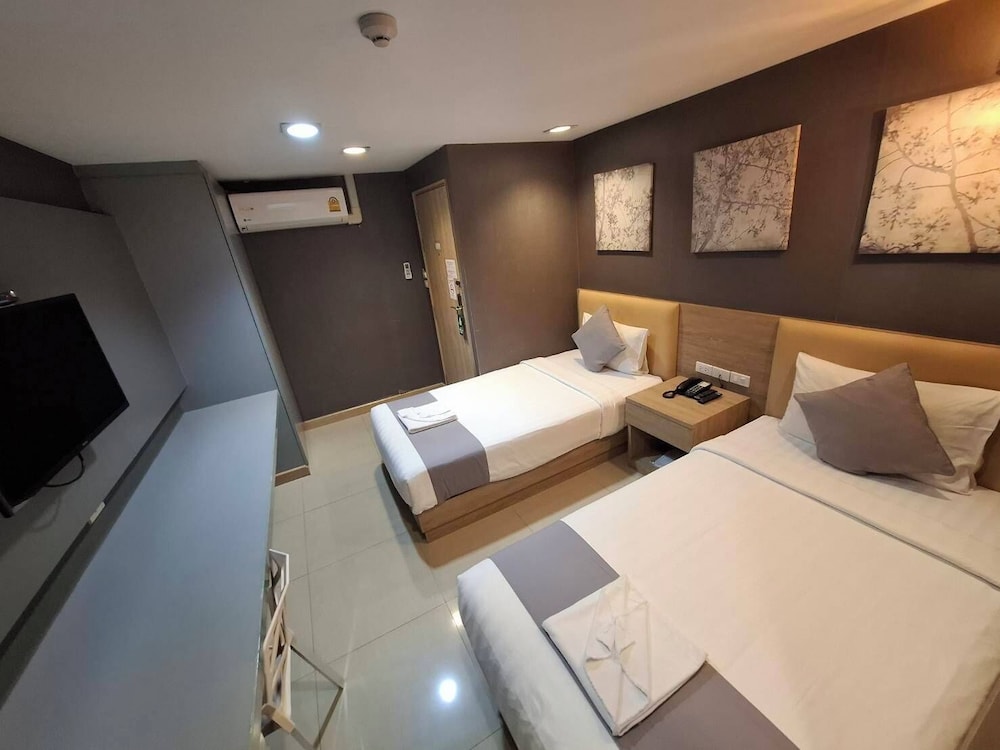 Superior Twin Room photo 3