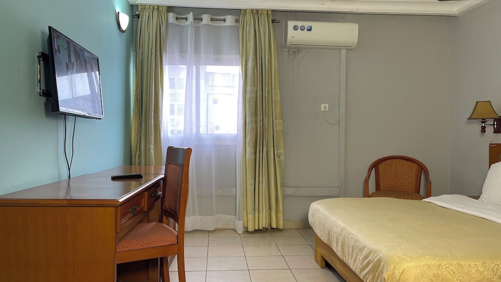 Standard Double Room, City View photo 3