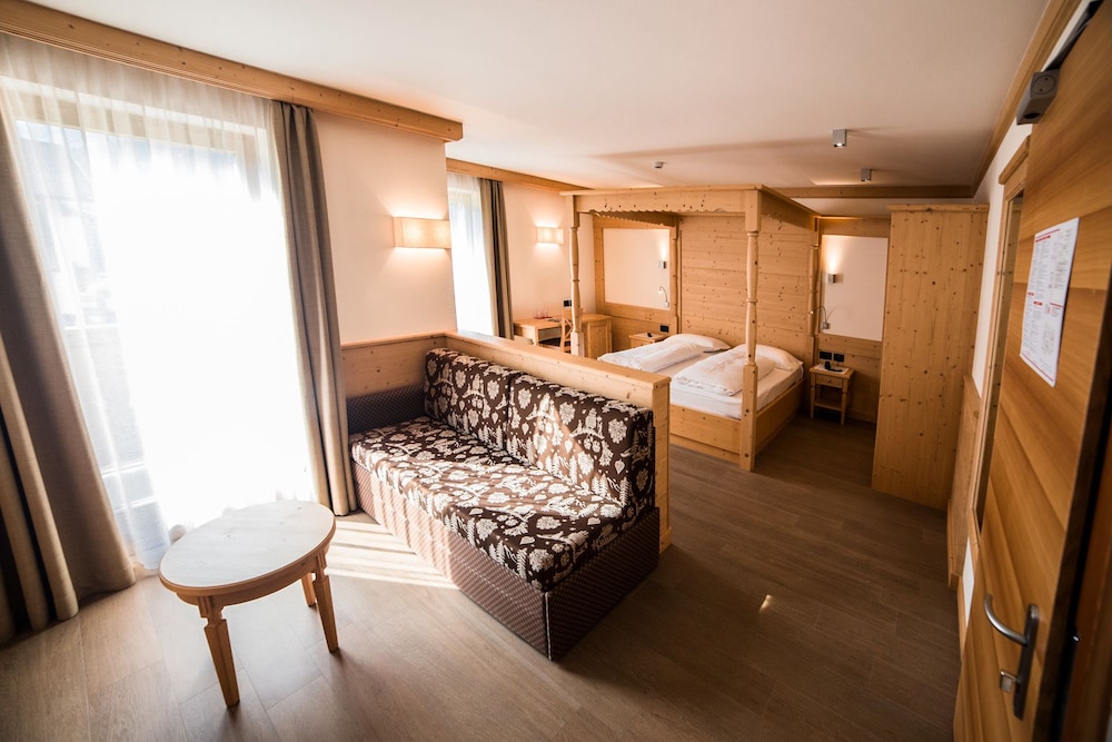 Junior Suite (Spa Access)