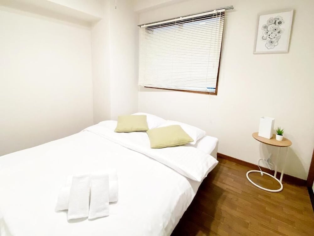 3 Bedroom Apartment with Balcony 401 photo 3