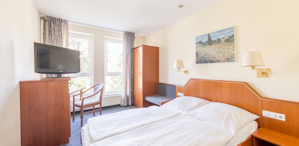 Economy Double Room - Photo 2
