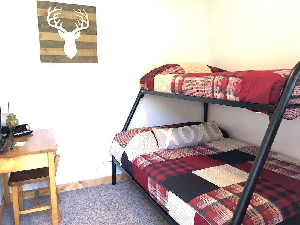 Economy Suite, Multiple Beds