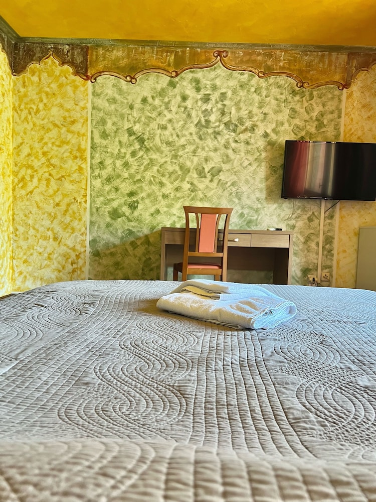 Comfort Double Room - Photo 8