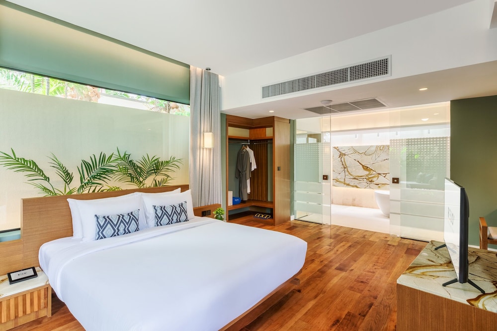 Villa, Pool Access