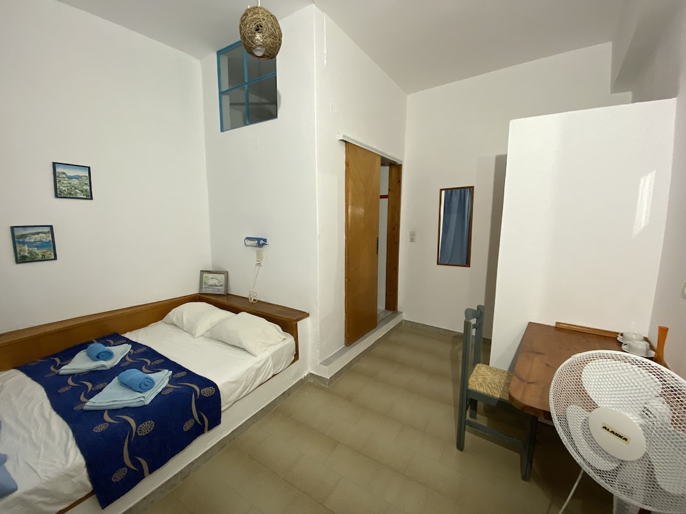 Standard Room, 1 Double Bed, Balcony, Garden View