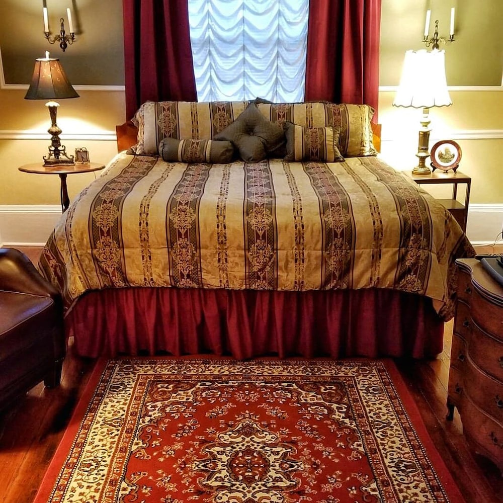 The Hunt Room photo 1