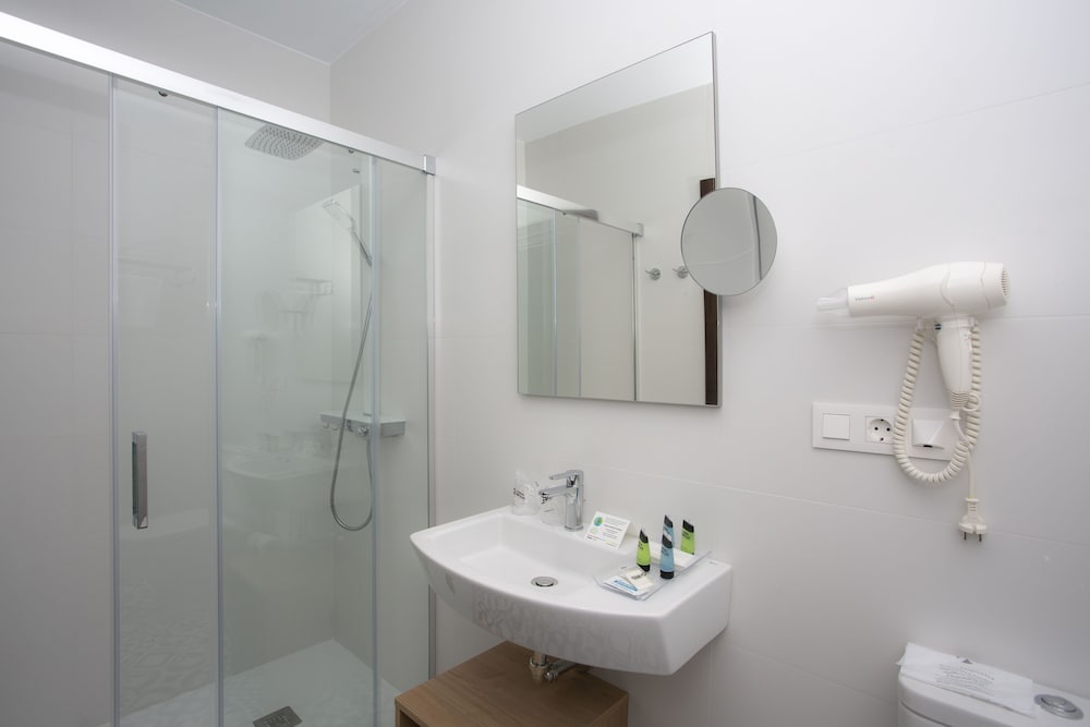 Basic Triple Room - Photo 3