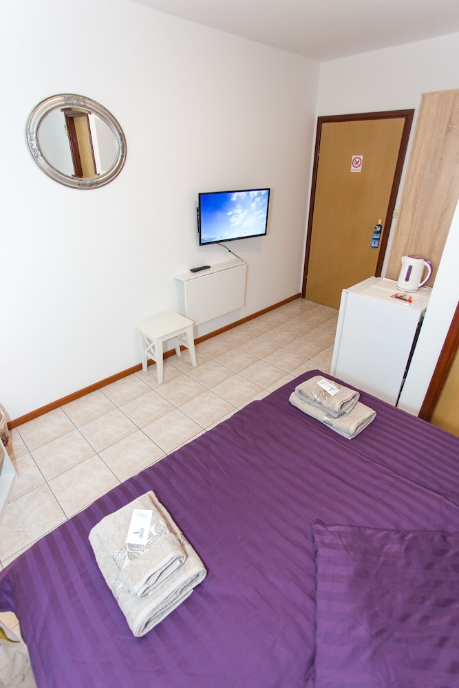 Standard Double Room photo 3