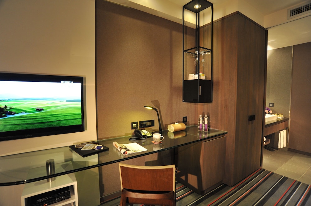 Executive Suite, 1 Double Bed (with extra sofa bed)