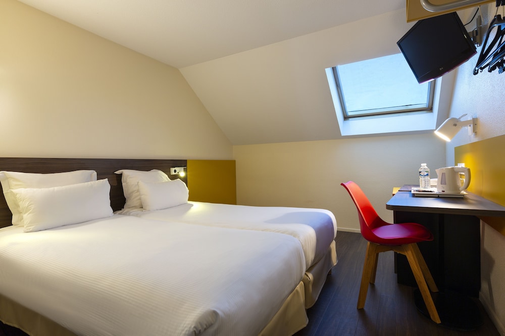 Standard Room, 2 Twin Beds, Non Smoking - Photo 1