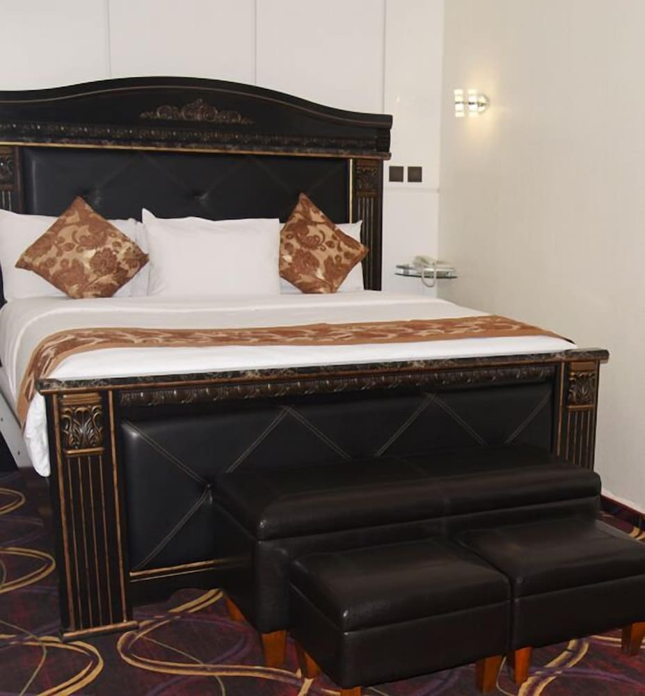 Presidential Suite photo 3