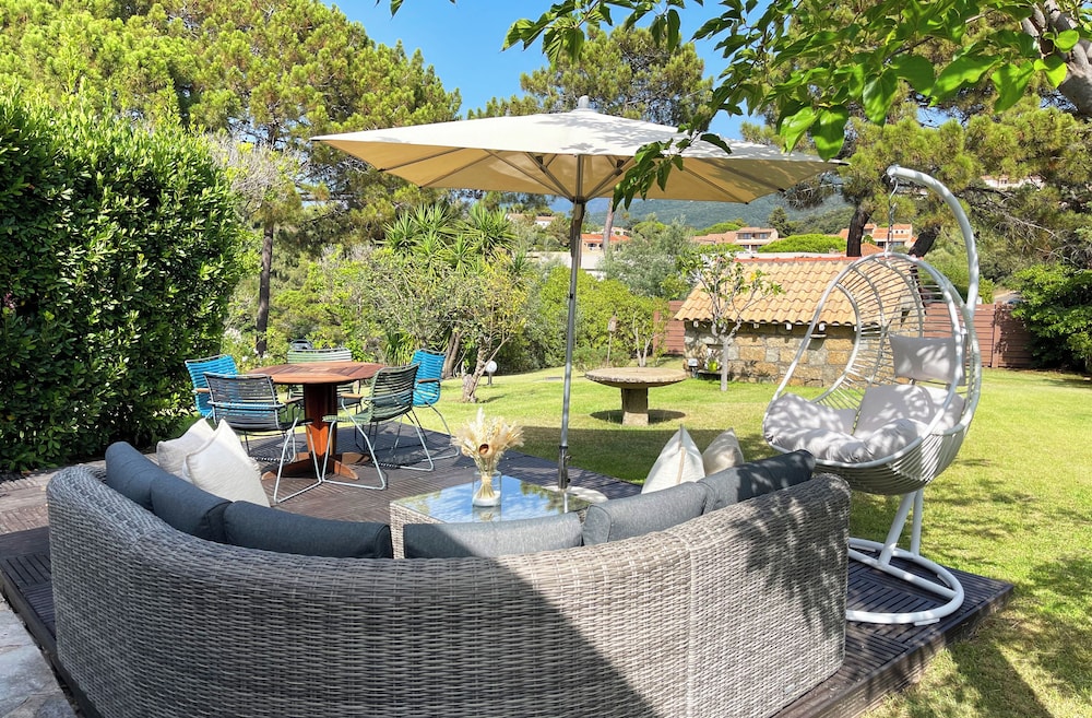 Family Suite, 2 Bedrooms, Terrace, Garden View photo 2
