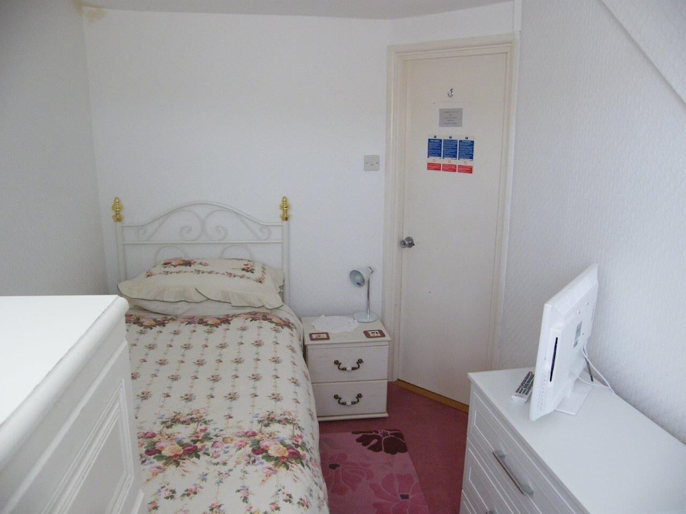Single Room photo 1