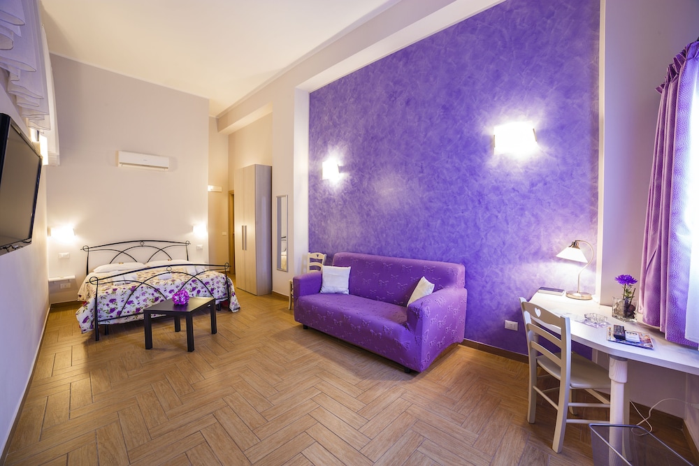 Comfort Room, 1 Bedroom, Accessible, Kitchen