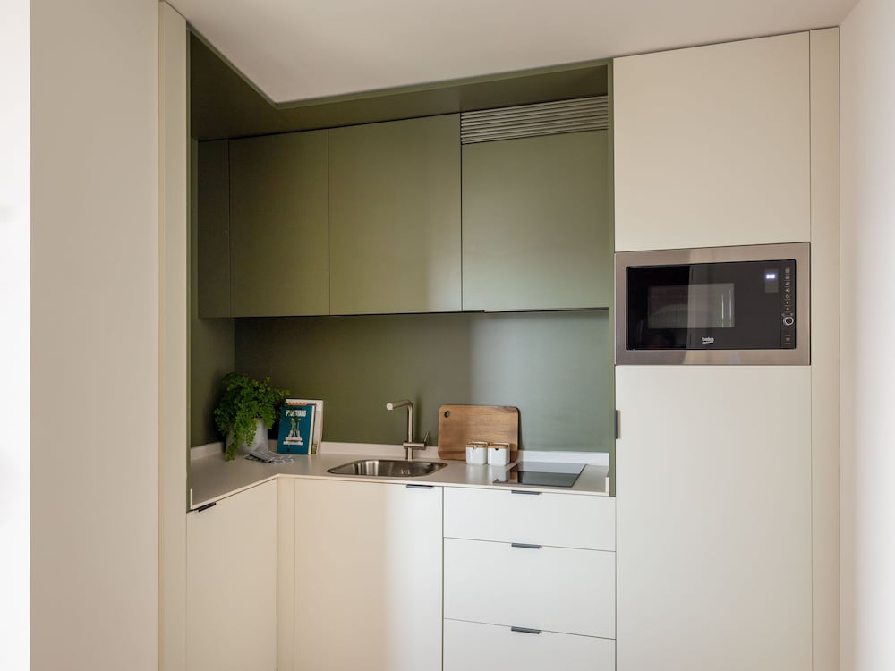 Deluxe Studio - Photo 15