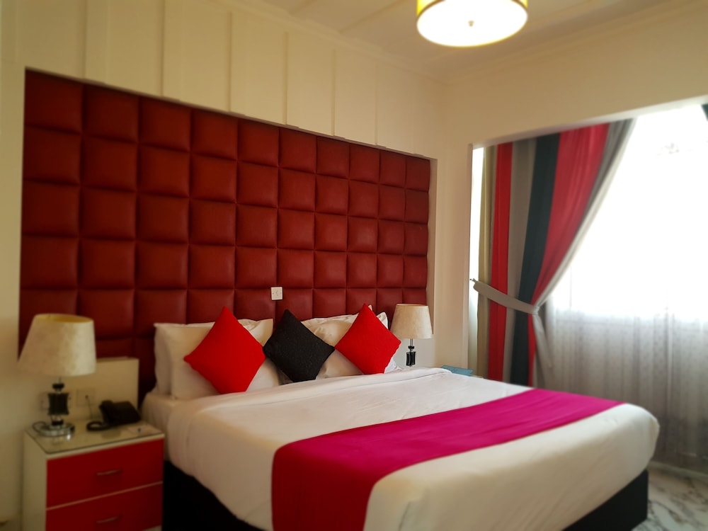 Standard Double Room, 1 King Bed photo 2