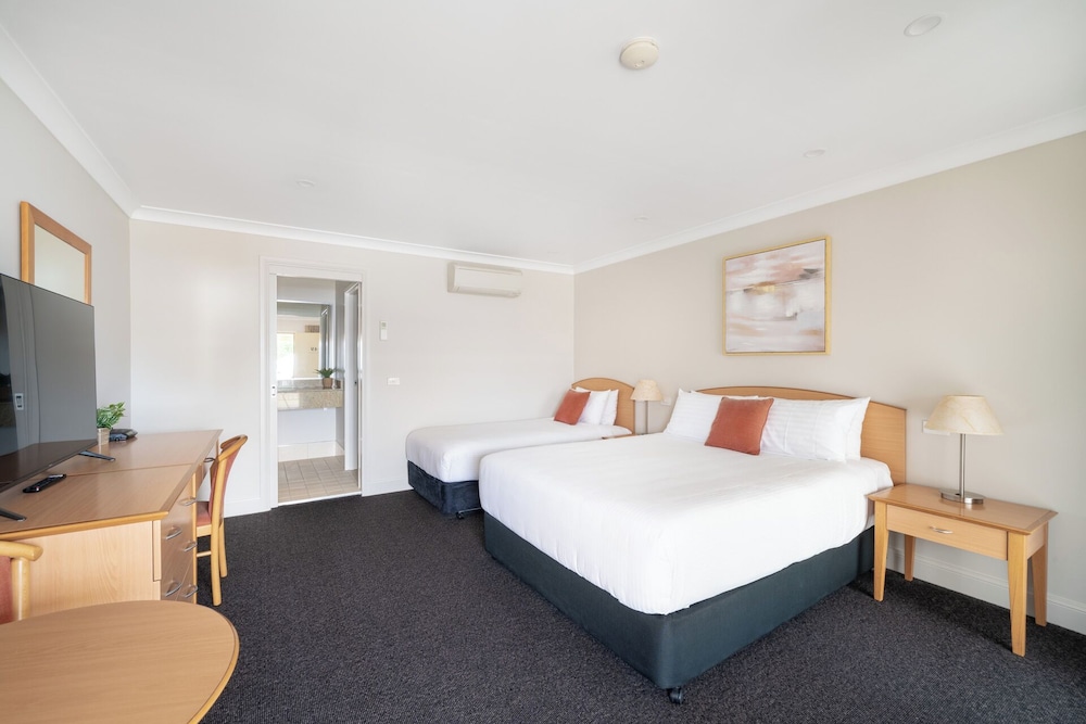 Queen or Twin Room photo 3
