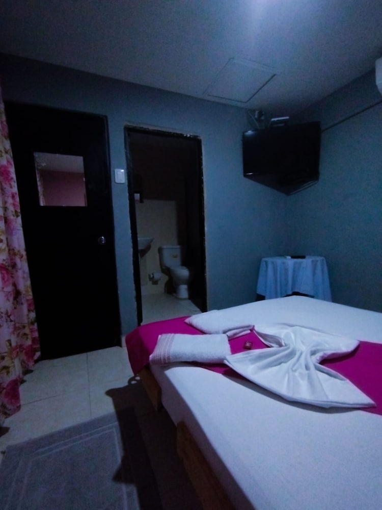 Basic Double Room photo 3