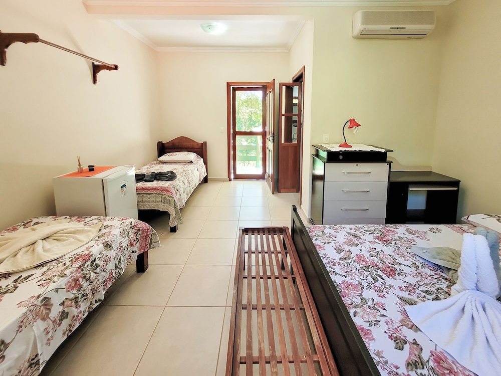 Deluxe Quadruple Room photo 3