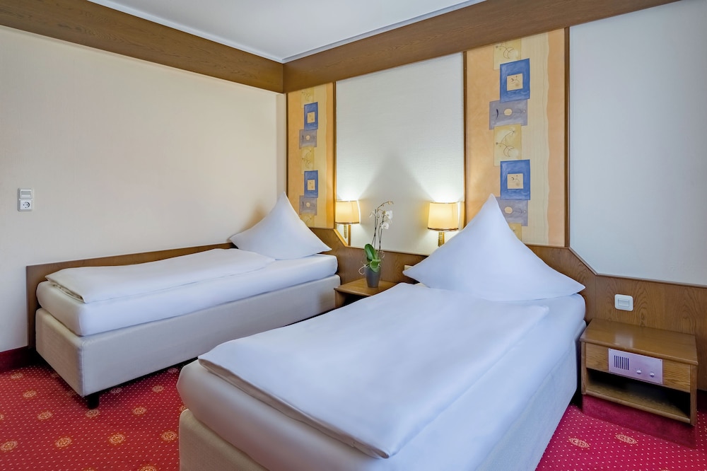 City Club Hotel, Billede 2
