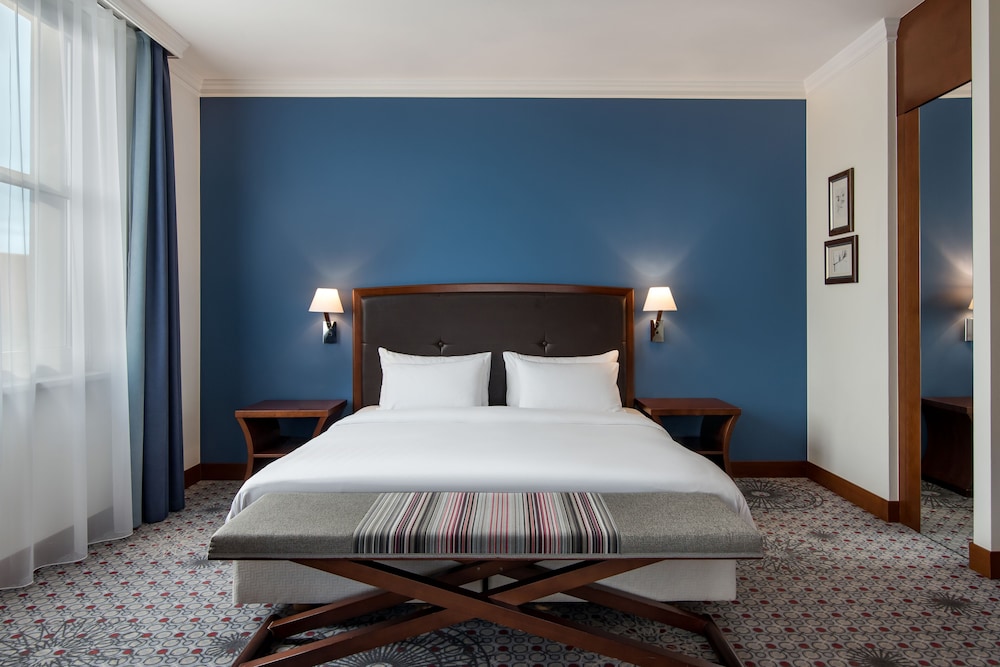 Executive Room, City View