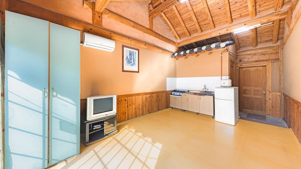 Basic Room, 1 Bedroom (3ho) - Photo 2