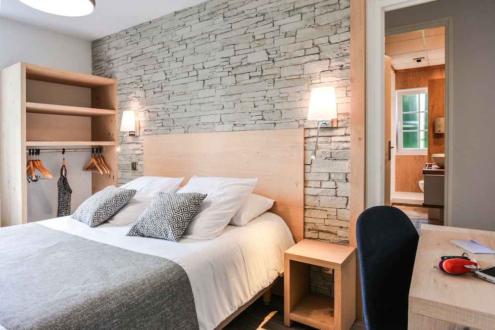 Double Room - Photo 5