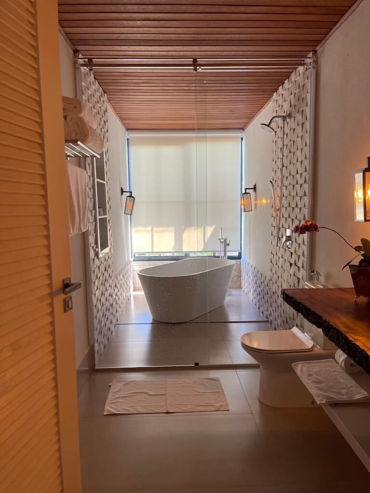 Luxury Bungalow photo 2