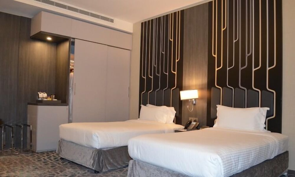 Standard Twin Room - Photo 4