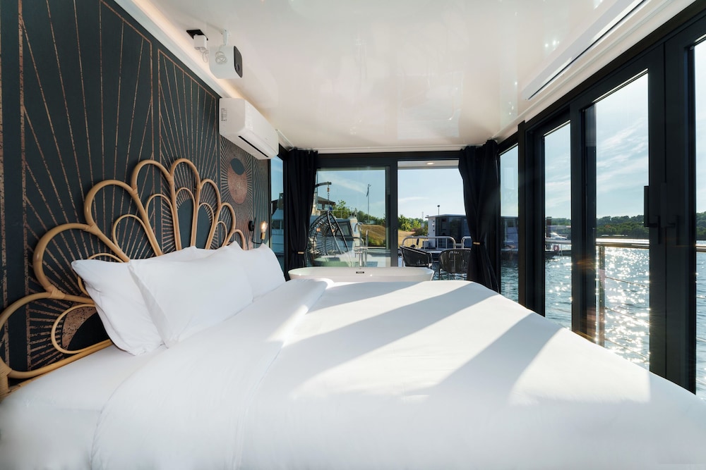 Panoramic Suite