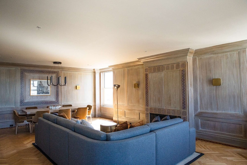Room (Private Apartment) thumbnail 6