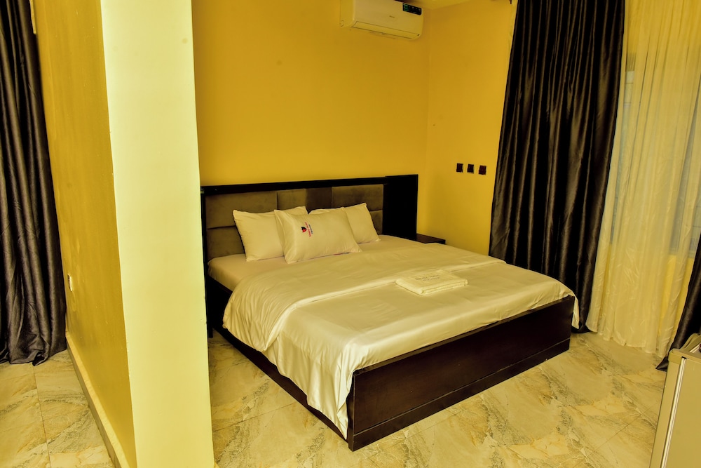 Executive Double Room, 1 King Bed, City View photo 1