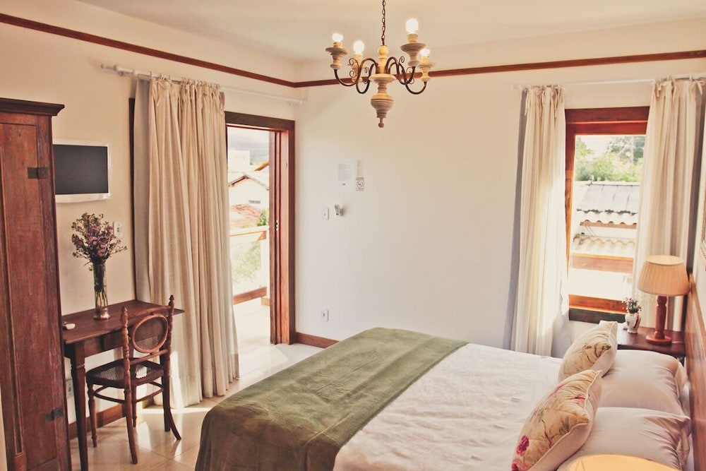 Deluxe Double or Twin Room photo 1