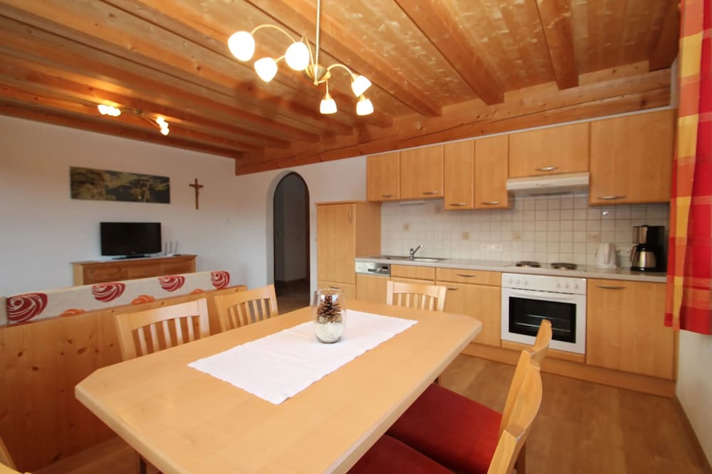Apartment (Kinigat)