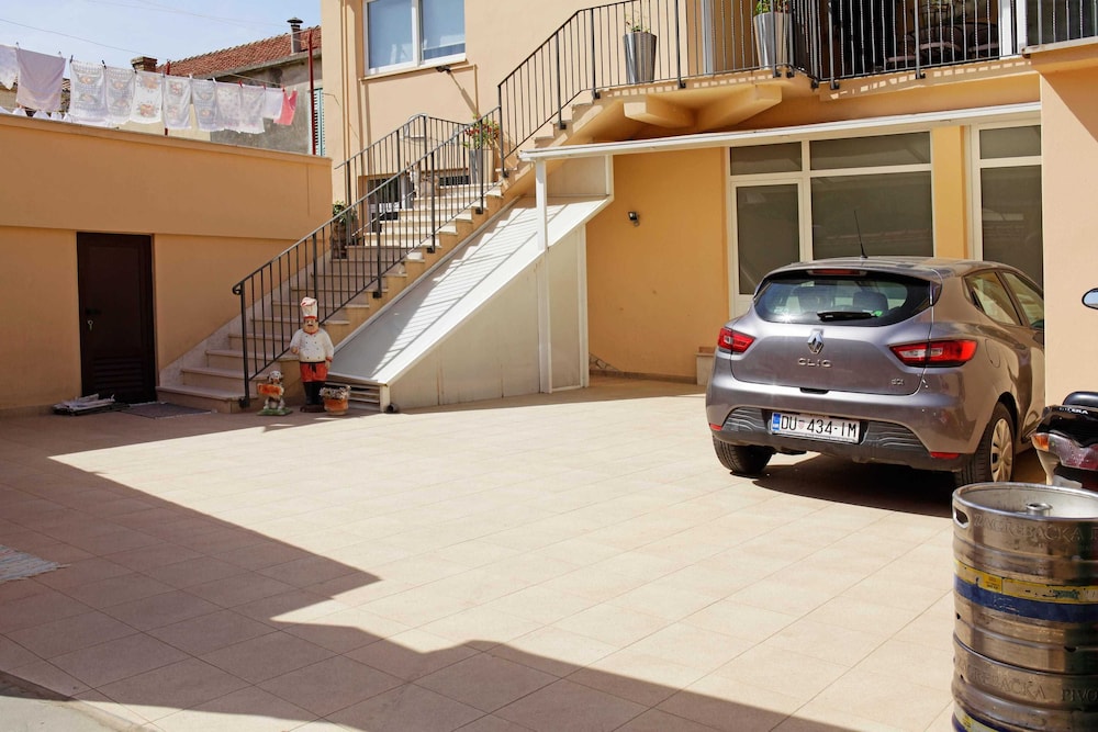 Apartment (Three Bedroom Apartment with Balcony ) photo 3