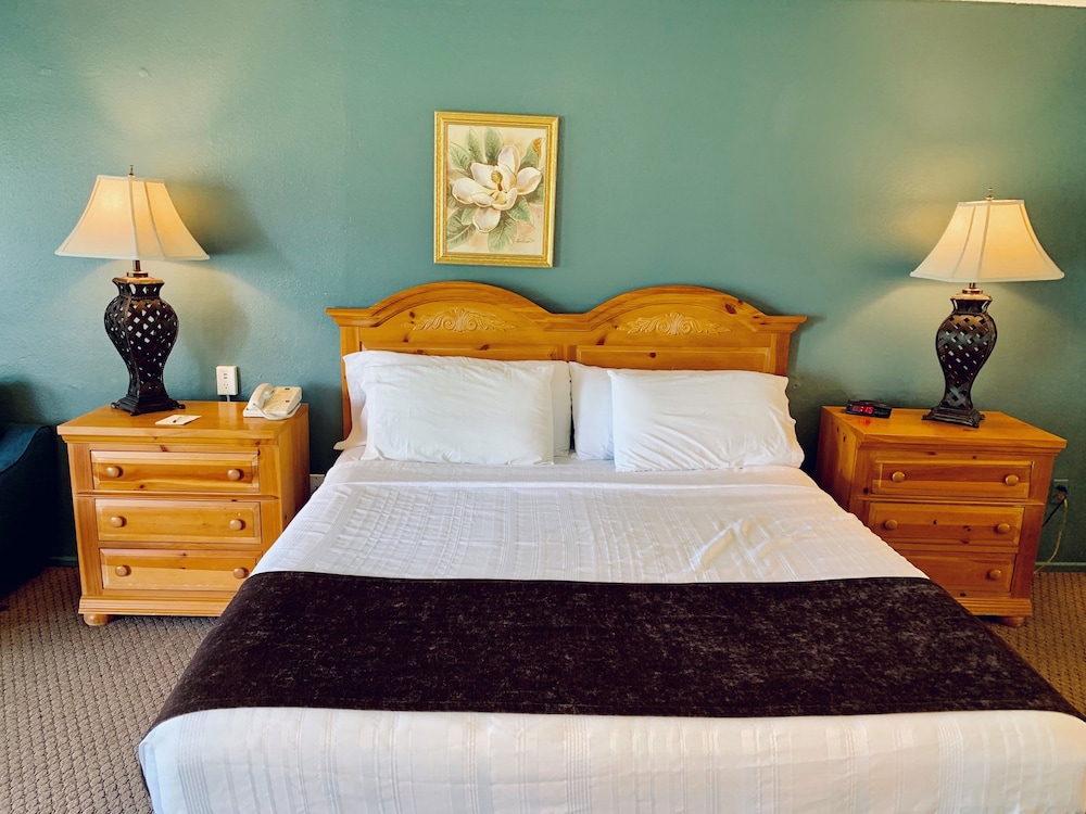 Fairway King Bed photo 2