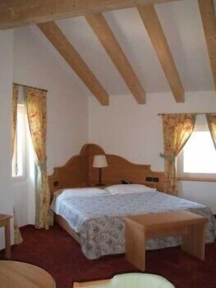 Triple Room - Photo 1