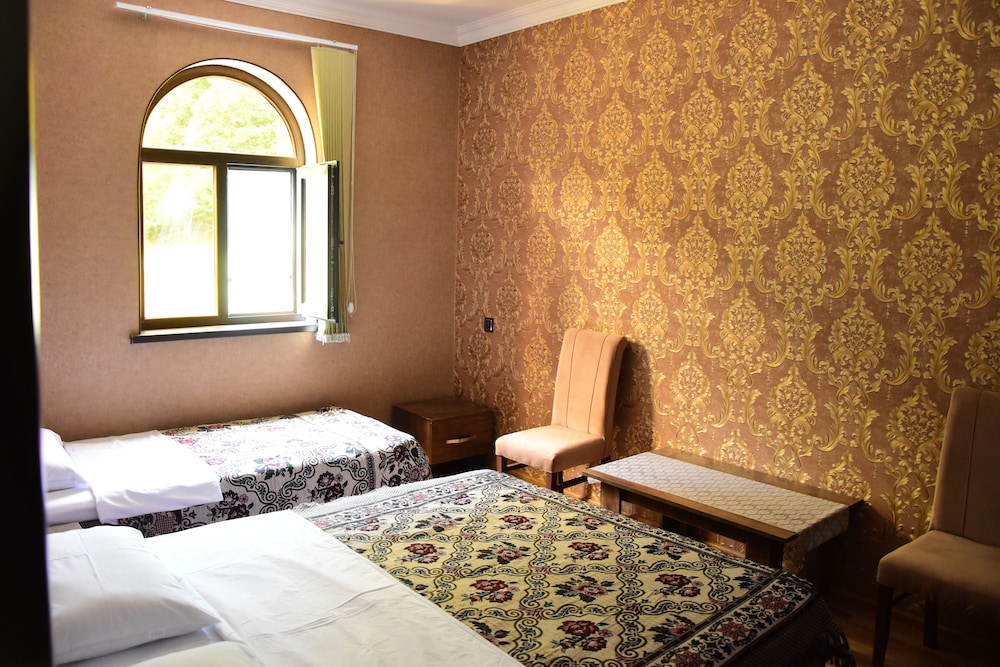 Family Room, 2 Bedrooms